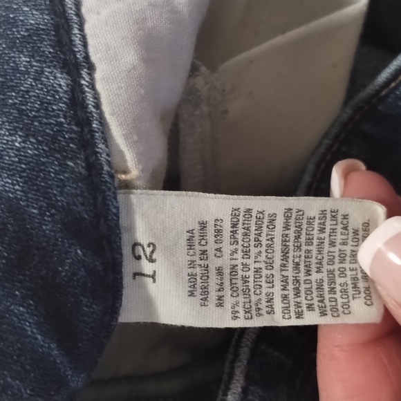 American Eagle jean shorts - Picture 3 of 5